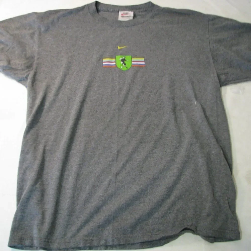 Vintage Nike Center Swoosh Soccer Football Graphic T-Shirt